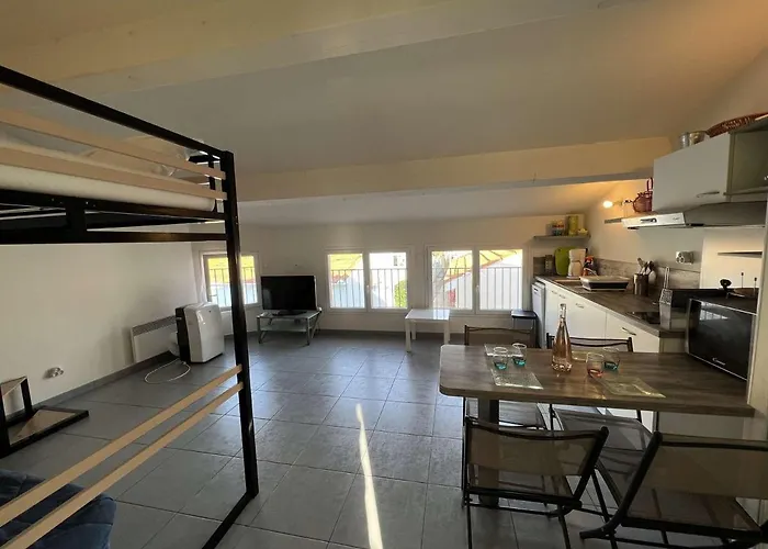 Apartamento Centre-ville à 150m De La Plage, 4 Pers., Mezzanine, Cuisine équipée, Proche Commerces - Fr-1-701-51 Valras-Plage
